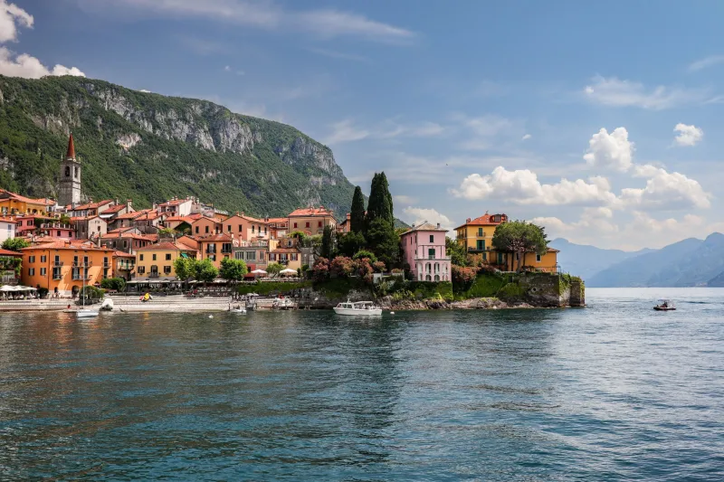Tre laghi, mille volti nascosti: come scoprire Como, Garda e Maggiore lontano dalle folle e dai resort